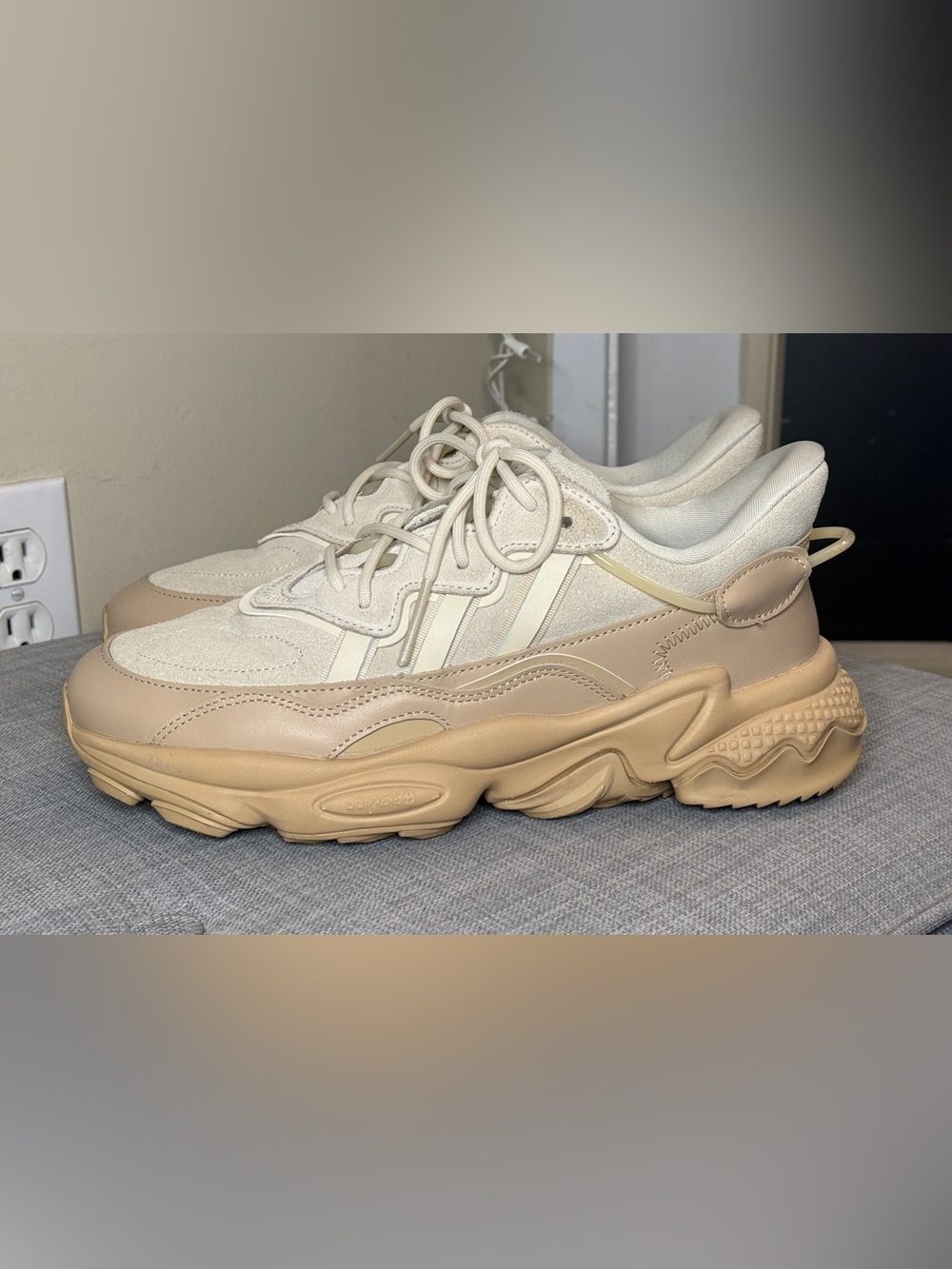 Adidas Ozweego Men’s 8